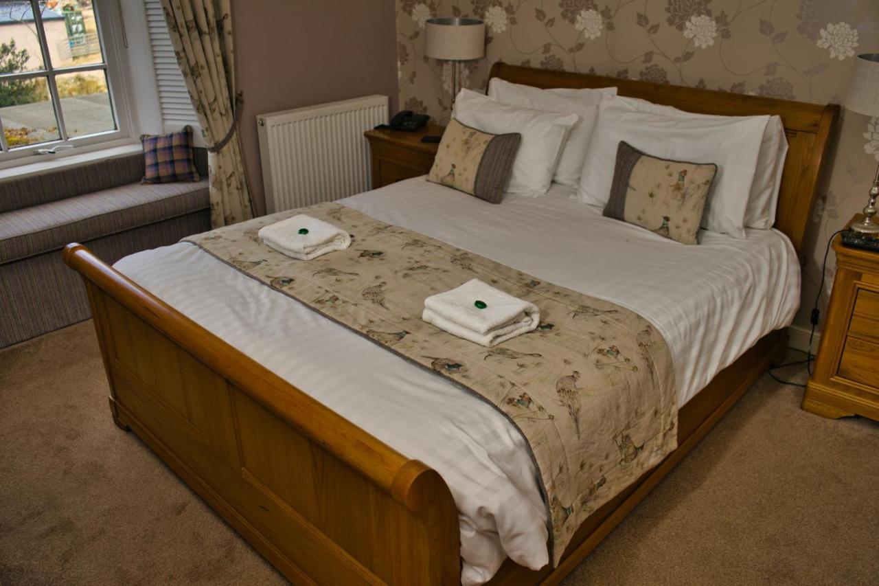 Glen Clova Hotel & Luxury Lodges Millton of Clova Экстерьер фото