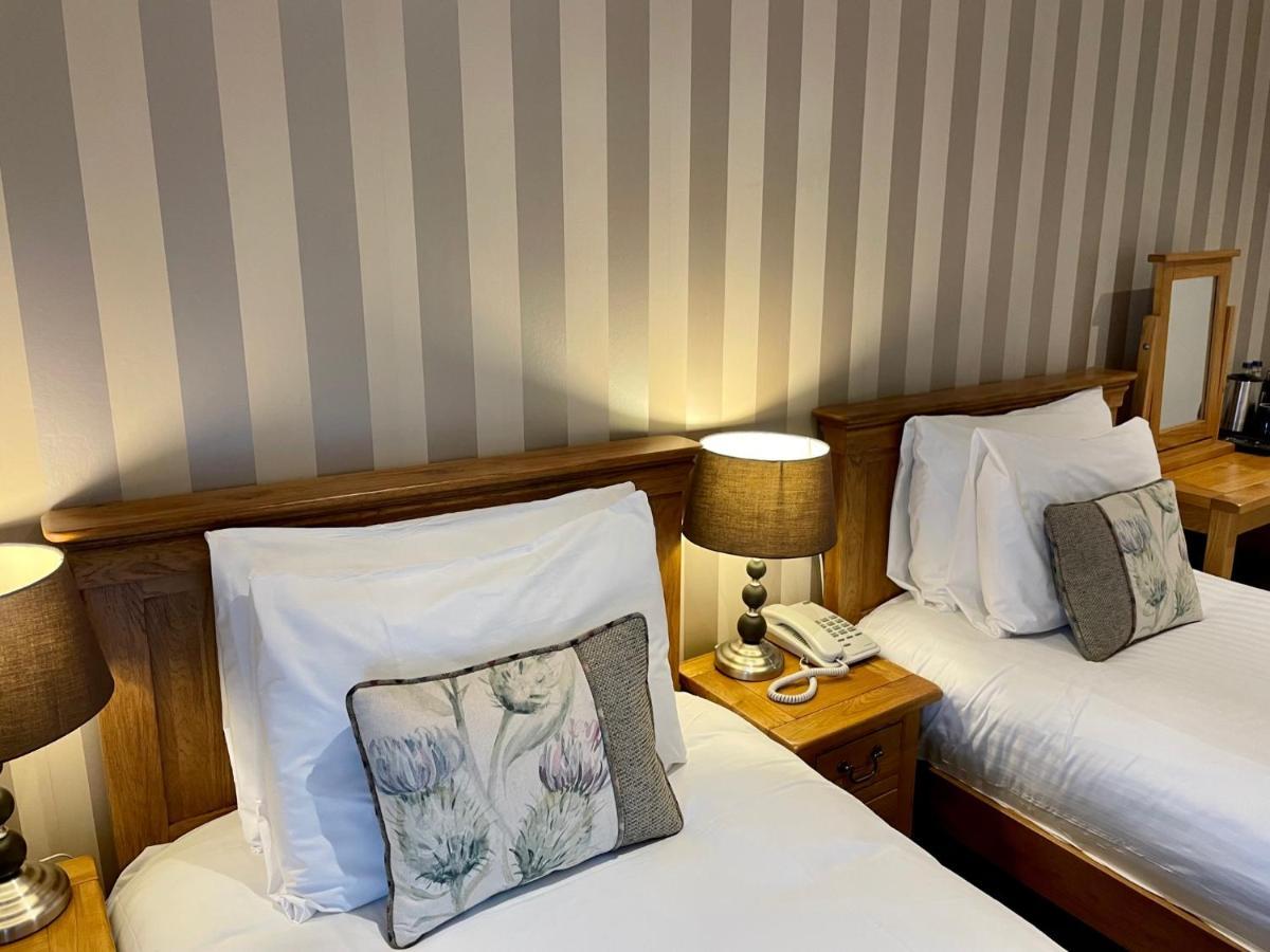 Glen Clova Hotel & Luxury Lodges Millton of Clova Экстерьер фото