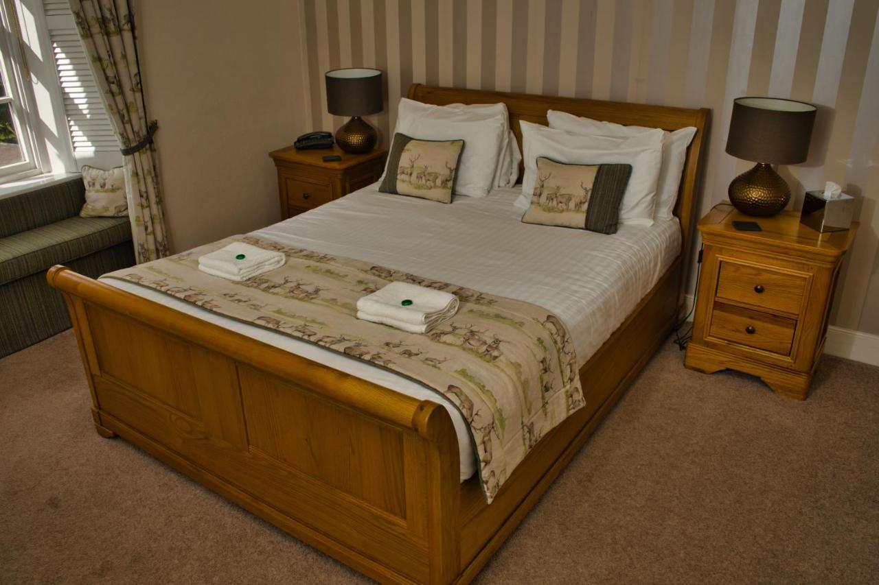 Glen Clova Hotel & Luxury Lodges Millton of Clova Экстерьер фото
