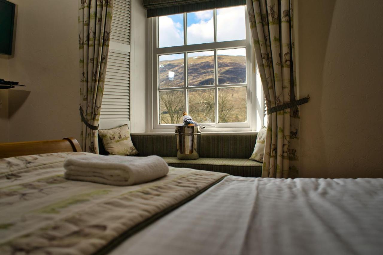 Glen Clova Hotel & Luxury Lodges Millton of Clova Экстерьер фото