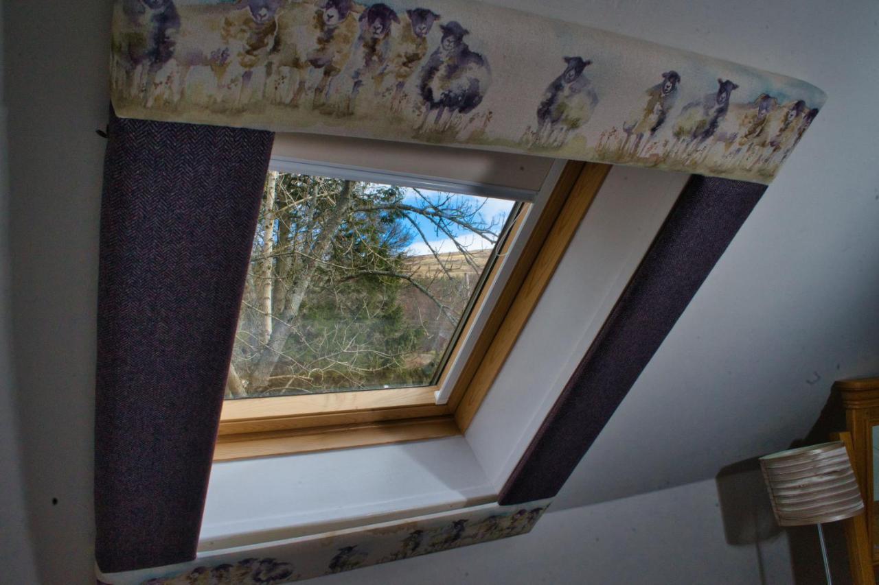 Glen Clova Hotel & Luxury Lodges Millton of Clova Экстерьер фото