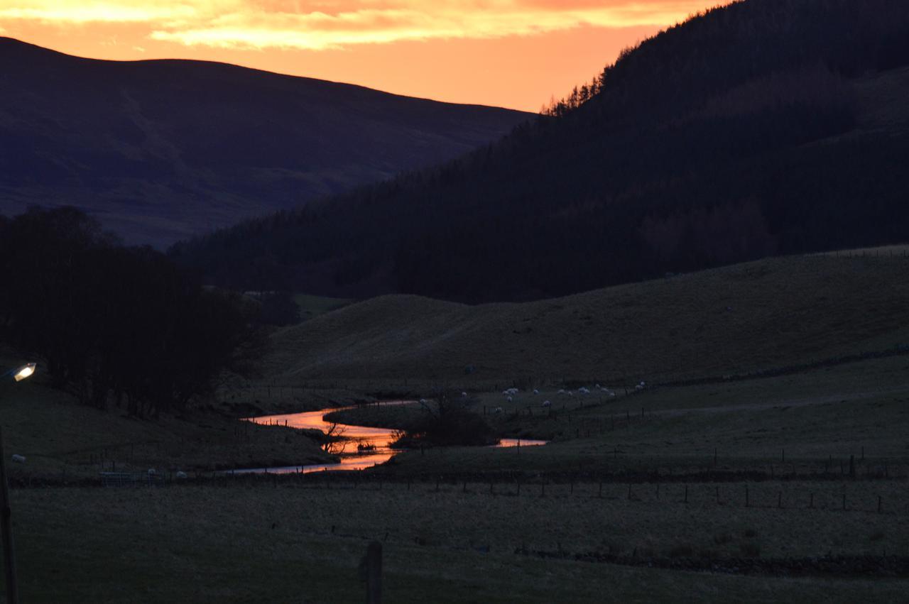 Glen Clova Hotel & Luxury Lodges Millton of Clova Экстерьер фото
